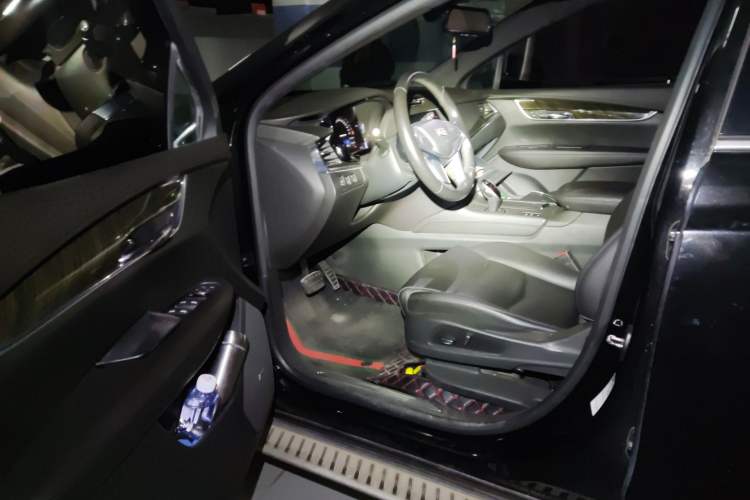 Used Cadillac XT5 2018 28E Four-Wheel Drive Tech Version Driver Seat