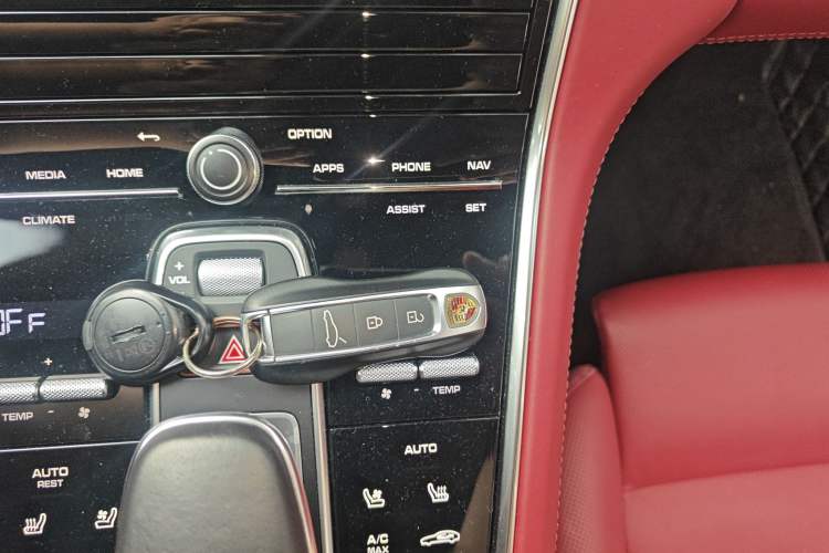 Used Porsche Panamera 2022 Panamera 2.9T Platinum Edition
