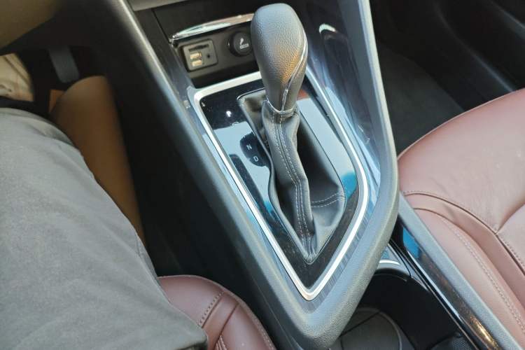 Used Buick GL6 2019 18T 6-Seater Connected Luxury Version China VI Standard