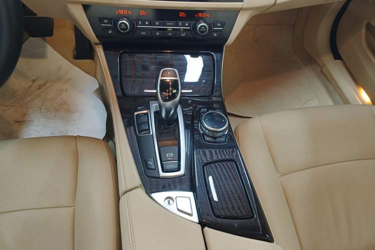 Used BMW 5 Series 2014 535i Design Package Model
