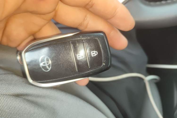 Used Toyota Harrier 2022 2.0L CVT Two-Wheel Drive Luxury Edition
