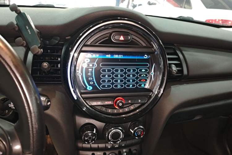 Used MINI 2016 1.2T ONE Pioneer Edition Audio And AC Panel