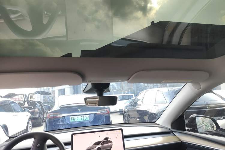 Used Tesla Model Y 2022 Rear-Wheel-Drive Version
