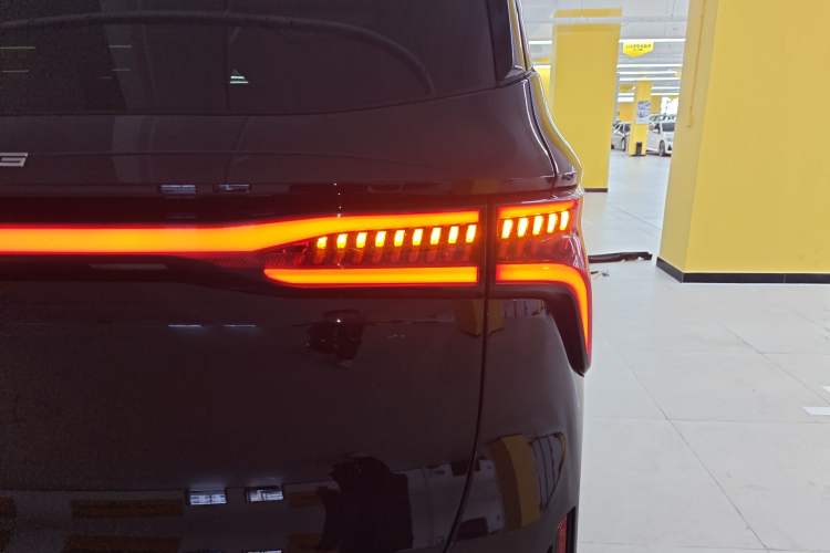 Used FORTHING Xinghai V9 2024 1.5TD 200km Qingyunti Series Premium Version Exterior 3