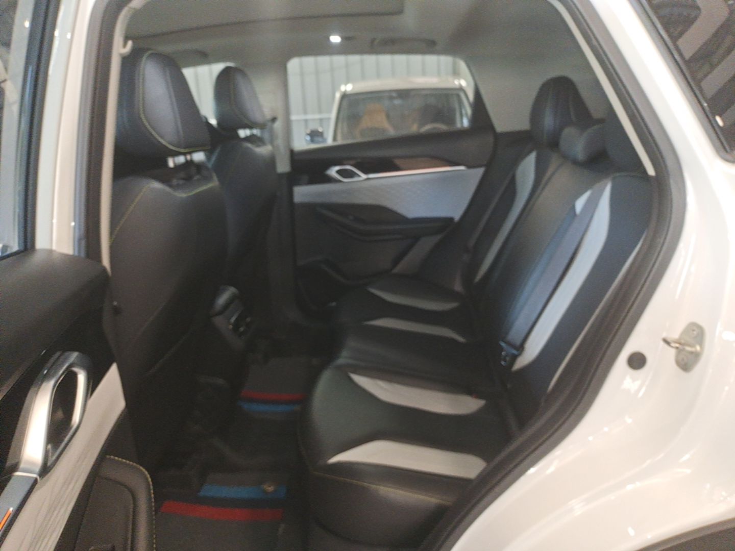 Geely Auto Coolray 2022 Bin Yue COOL 1.5TD DCT Ignite Edition — снимка 20
