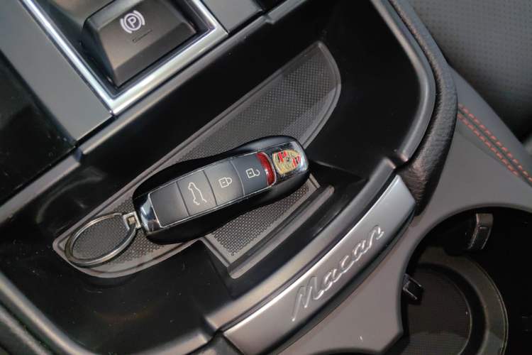 Used Porsche Macan 2022 Macan 2.0T