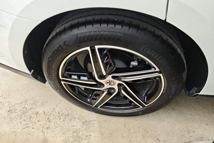 Used MG 7 2023 1.5T DCT Luxurious Supreme Edition