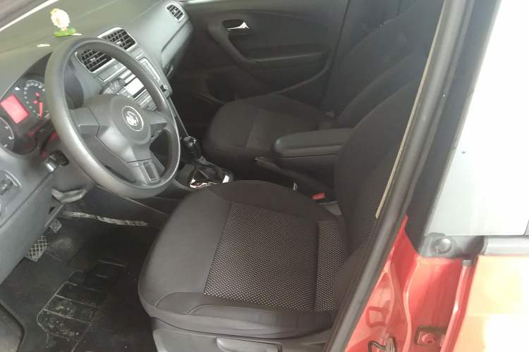 Used Volkswagen Polo 2013 1.4L Automatic Comfort Edition Left Front Seat