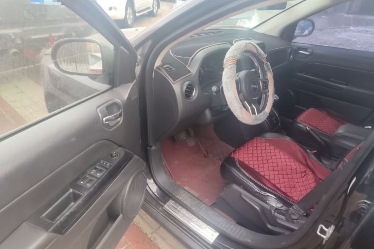 Used Jeep Compass 2011 2.4L four-wheel drive Comfort version