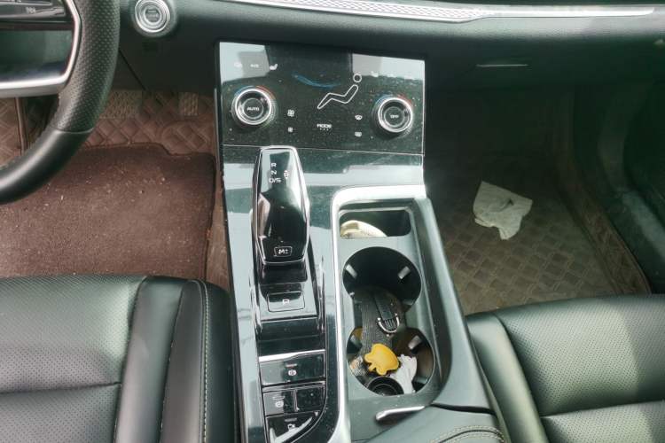 Used Bestune B70 2022 Third Generation 1.5T Automatic Premium Edition Gear Lever