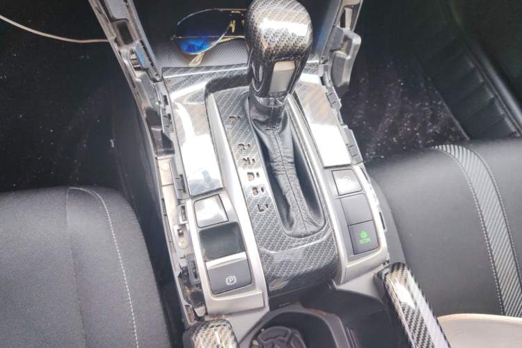 Used Honda Civic 2016 220TURBO CVT Luxury Edition
