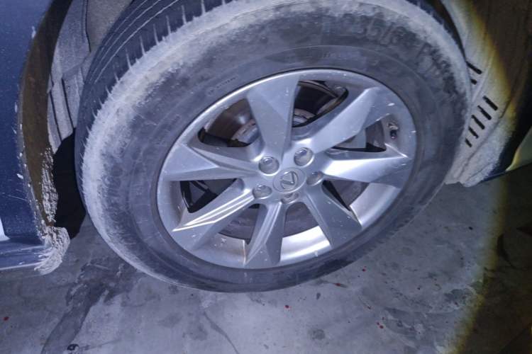 Used Lexus RX 2016 300 Two-Wheel Drive Comfort Edition China V Standard Right Front Wheel Hub