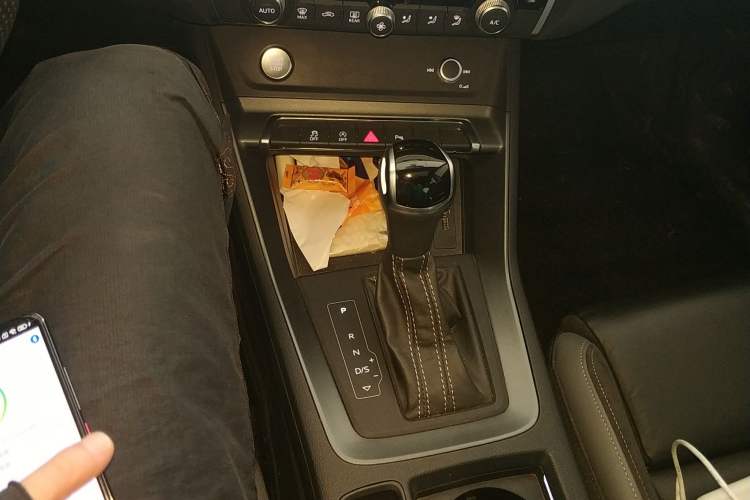 Used Audi Q3 Sportback 2020 40 TFSI Fashion Model Gear Lever