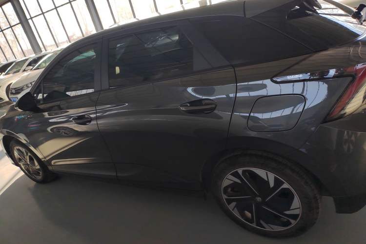 Used MG 4 EV 2023 415 km Range Sea-Faring Champion Edition