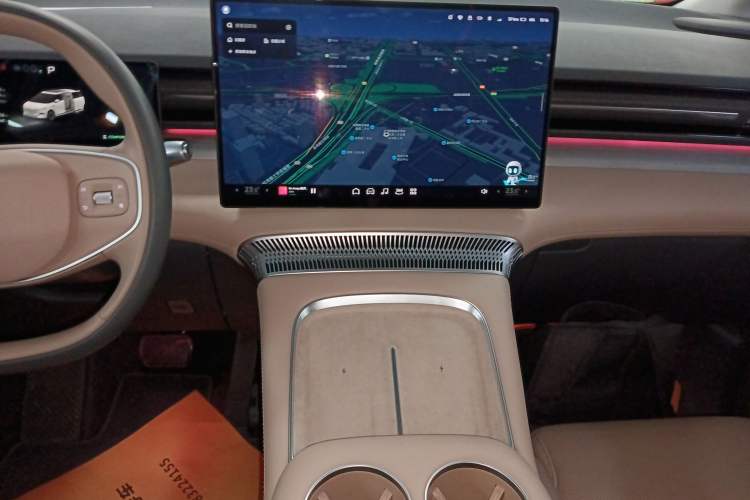 Used XPeng X9 2025 740 Ultra-Long Range Max
