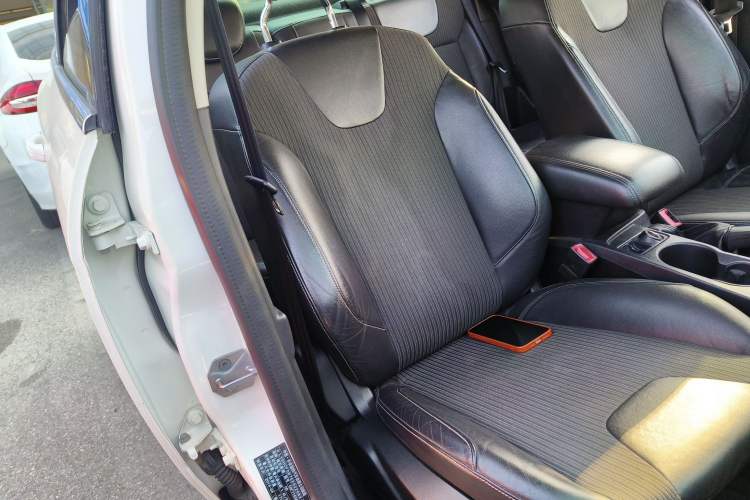 Used Ford Focus 2012 Sedan 1.6L Automatic Fashion Edition