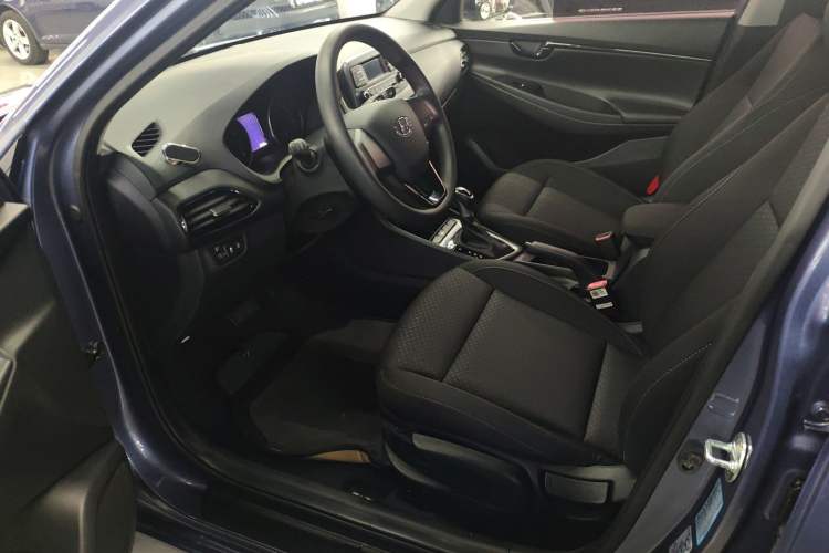 Used Hyundai Celesta 2020 1.6L Automatic GL Enjoyable Edition