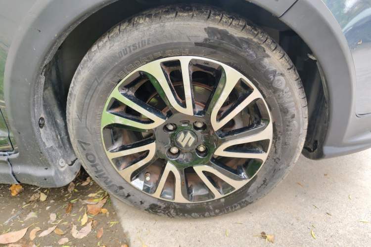 Used Suzuki Swift 2016 1.5L Automatic Fashionable Coolplay Edition
