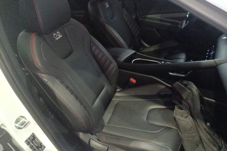 Used Hyundai Elantra 2022 1.5L CVT 20th Anniversary Edition
