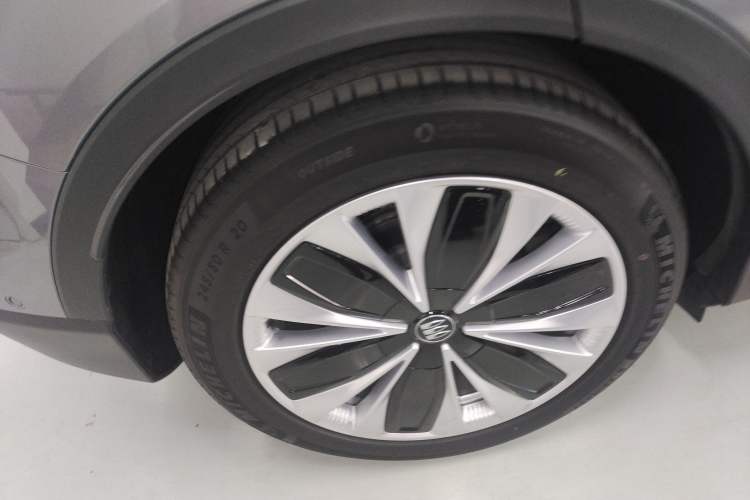 Used Buick E4 2023 Deluxe Edition