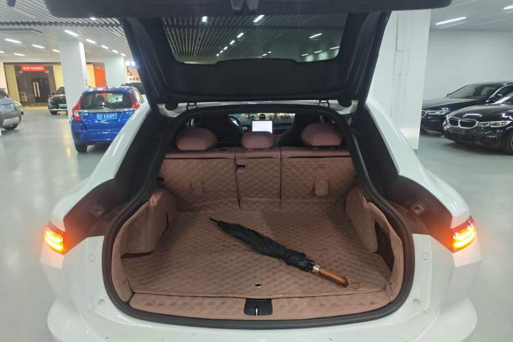 Used Nio EC6 2024 100 kWh Trunk