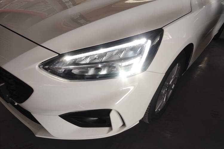 Used Ford Focus 2021 Hatchback EcoBoost 180 Automatic Titanium Edition