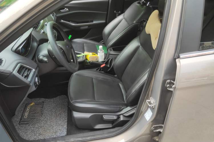 Used Ford Escort 2015 1.5L Automatic Fashion Model
