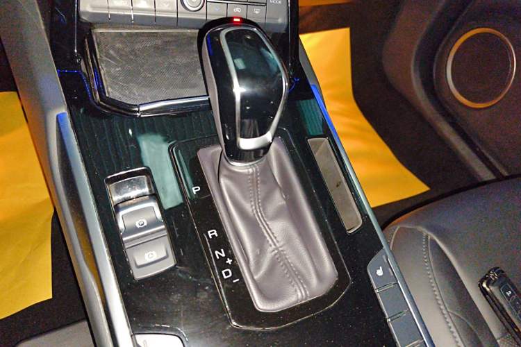 Used Wey VV7 2017 2.0T Ultra-Luxury Version