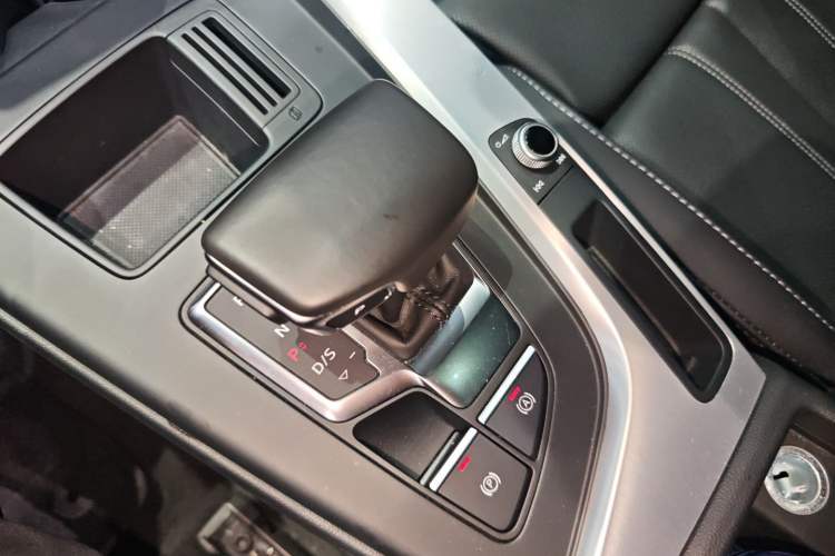 Used Audi A4L 2022 40 TFSI Fashion Dynamic Model