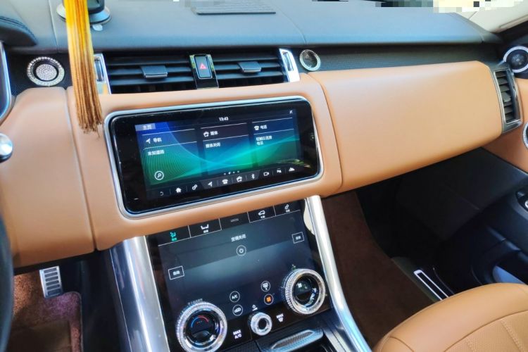 Used Land Rover Range Sport 2021 3.0 L6 YAO Black Edition Audio And AC Panel