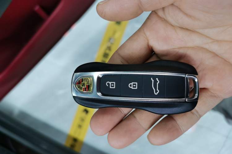 Used Porsche Cayenne E-Hybrid 2023 Cayenne E-Hybrid 2.0T Platinum Edition Interior 1