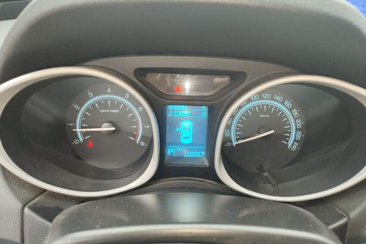 Used GAC Trumpchi GS5 2014 2.0L Automatic Two-Wheel Drive Anniversary Value Edition
