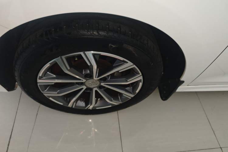 Used BYD Song MAX 2019 1.5T Automatic Smart Connect Ruiyi Sunroof Model 7 Seats China VI Standard