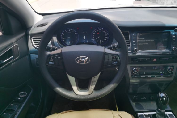 Used Hyundai Mistra 2014 1.8L Automatic Smart GLS
