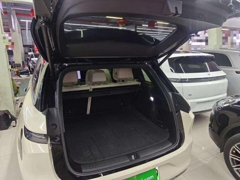 Used Li Auto L6 2024 Pro Model — 18