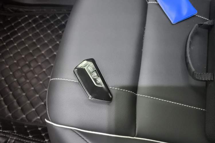 Used Volkswagen ID.4 X 2025 Smart Version Pure & Intelligent Enjoyment Edition