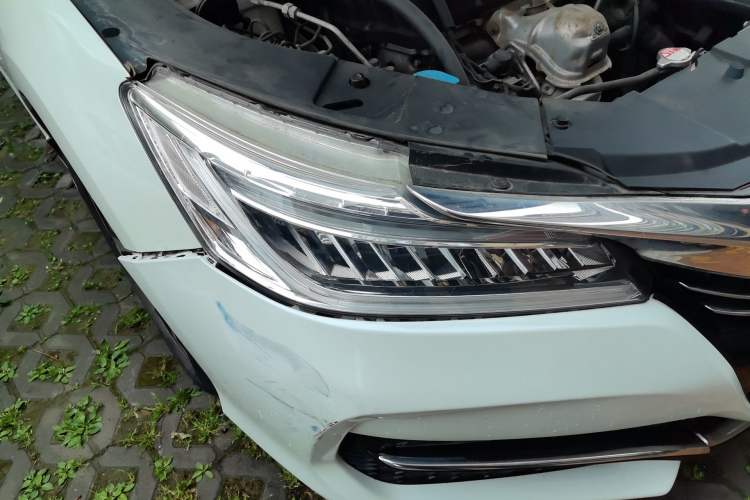 Used Honda Accord 2016 2.4L Luxury Edition Right Front Headlight