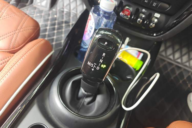 Used MINI Clubman 2022 Facelift 1.5T COOPER Connoisseur Gear Lever