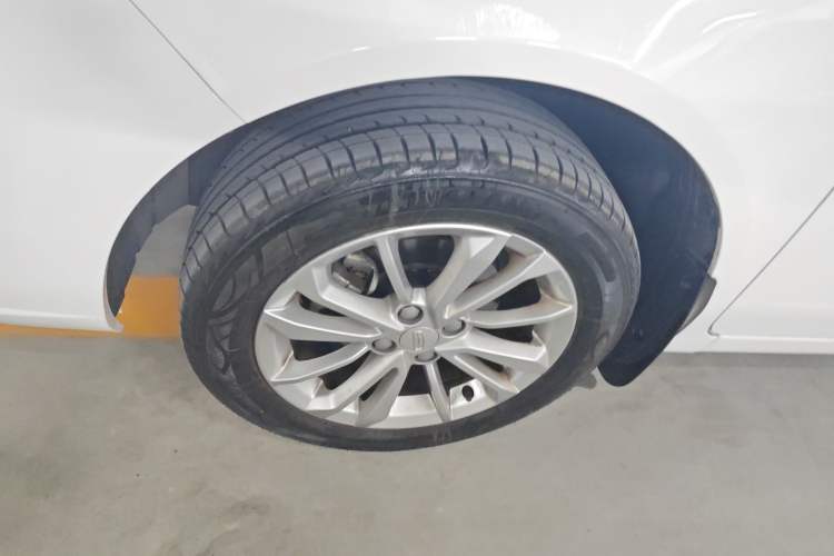 Used Geely Auto Vision 2020 Revised 1.5L Manual Asian Games Edition Left Front Wheel Hub