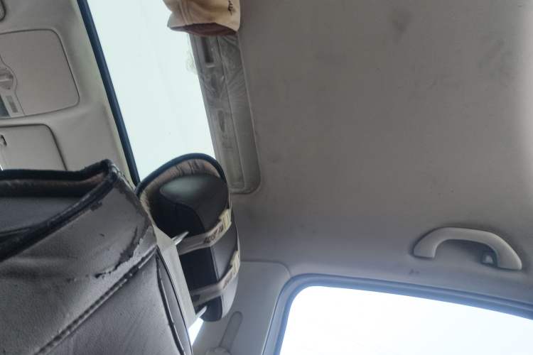 Used Volkswagen Bora 2015 Value Edition 1.6L Automatic Comfort Version