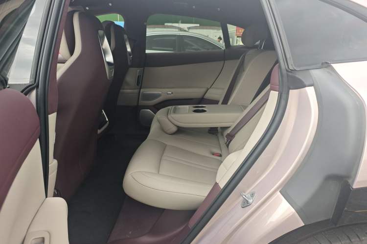 Used Xiaomi Auto YU7 2025 Ultra-Long Range High-Performance All-Wheel-Drive Max Edition