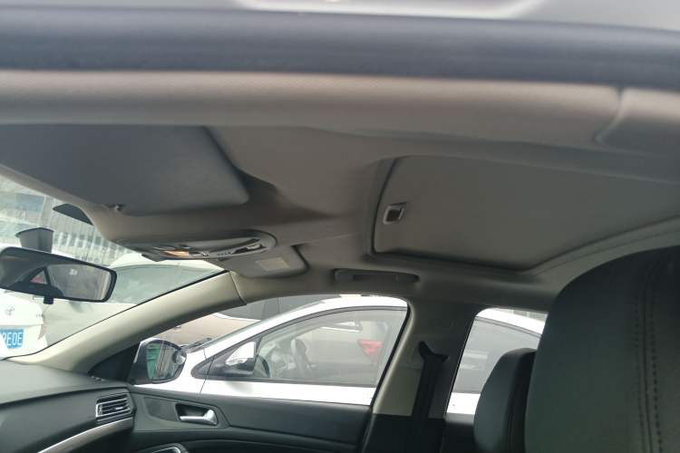 Used Peugeot 408 2016 1.6T Automatic Luxury Edition Headliner