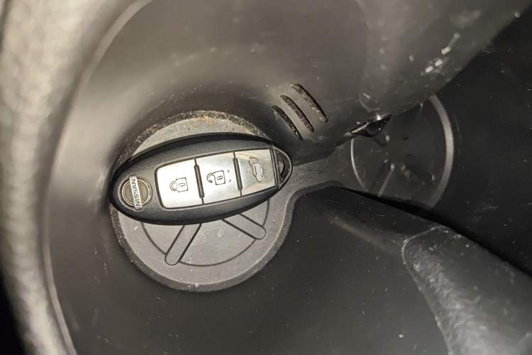 Used Nissan X-Trail 2014 2.5L CVT Luxury Edition 4WD
