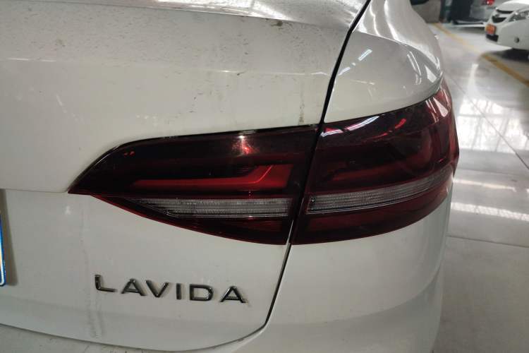 Used Volkswagen Lavida 2023 Revised 1.5L Automatic DeYi Edition