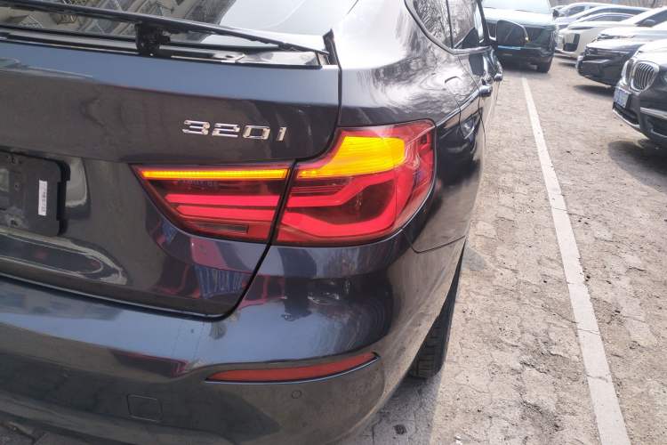 Used BMW 3 Series GT 2017 320i Sport Edition