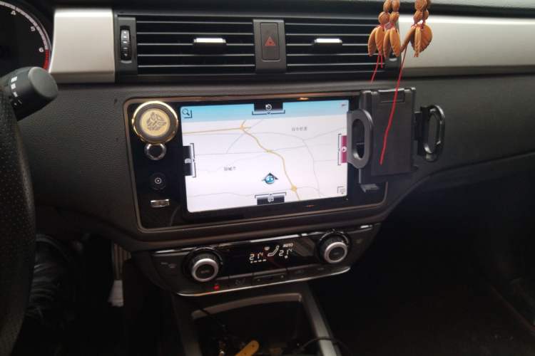 Used Qoros 3 2016 Sedan 1.6L Automatic Zhiyue Model
