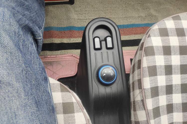 Used Wuling Hongguang MINIEV 2020 Zizai Version Lithium-NMC Gear Lever