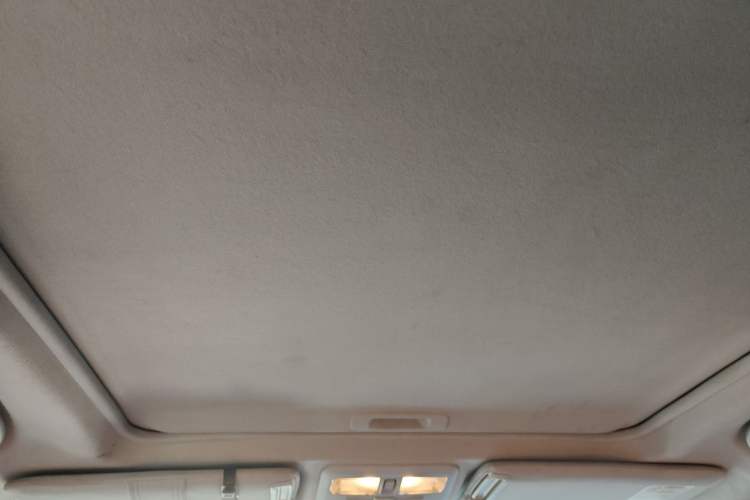 Used Subaru Forester 2013 2.5i Automatic Luxury Edition Headliner