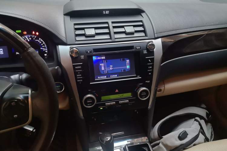 Used Toyota Camry 2012 Luxurious Edition 2.5HG Zunrui
