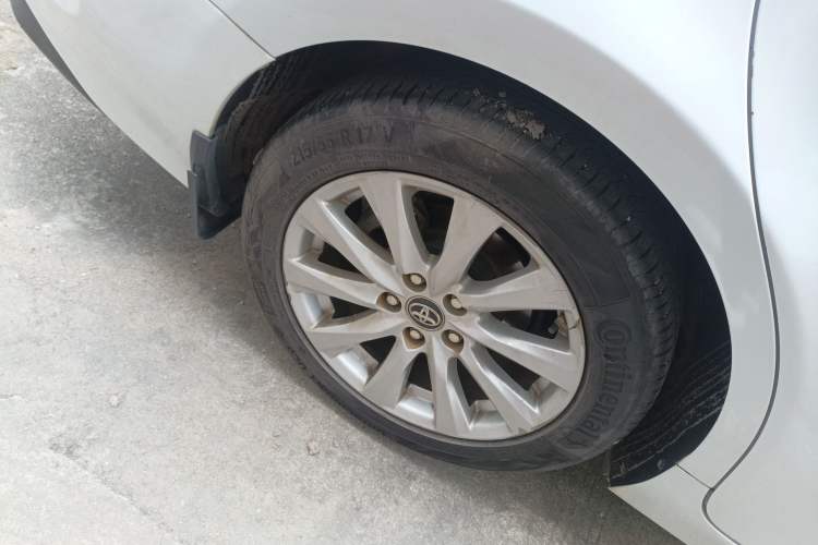 Used Toyota Camry 2018 2.0G Luxury Edition
